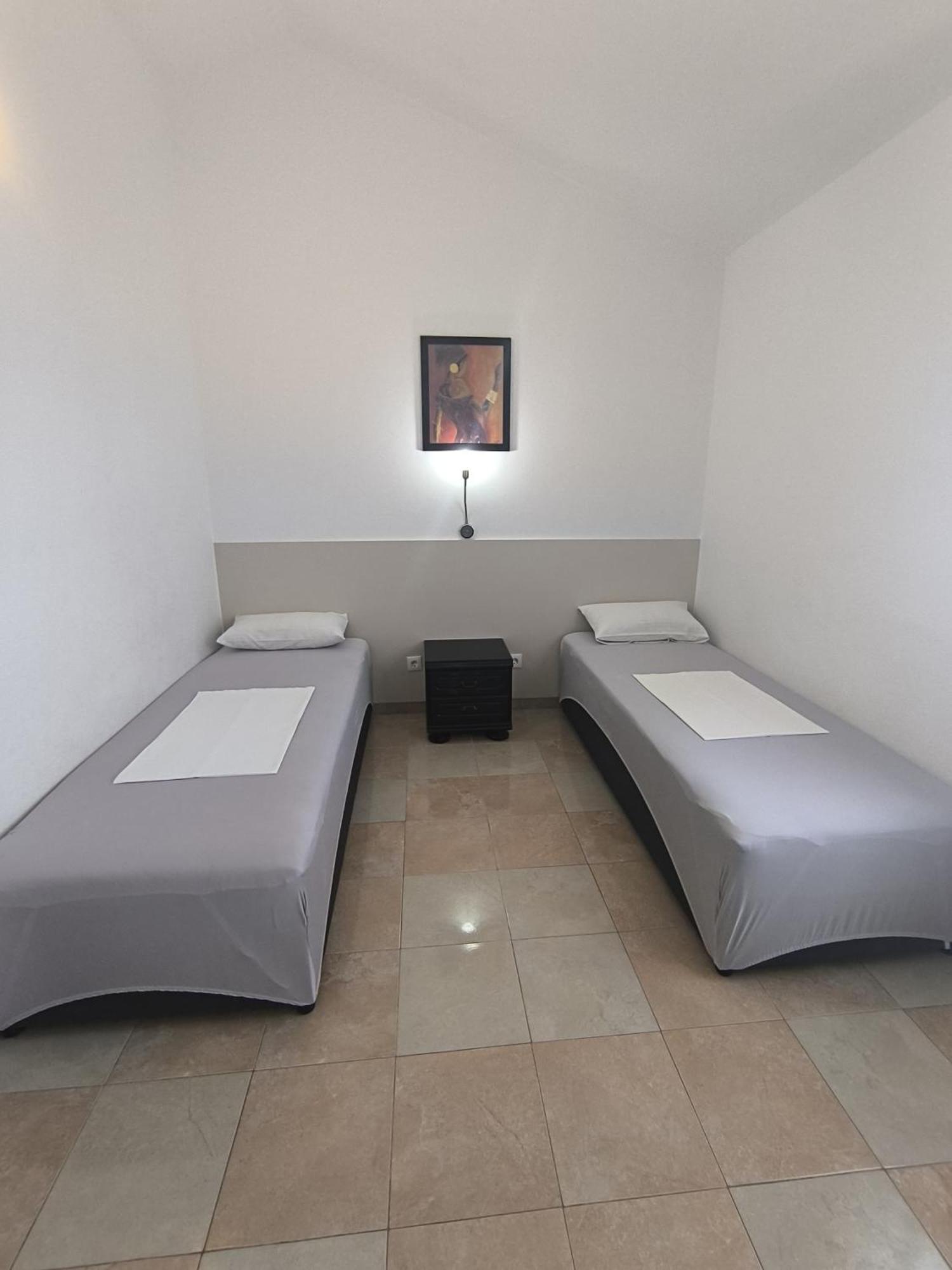 Otok 2 Apartment *