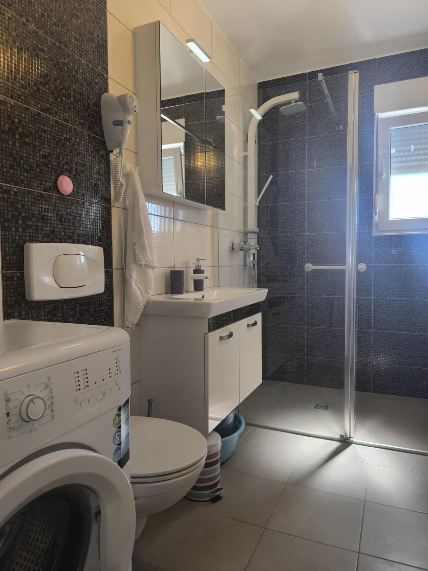 Otok 2 Apartment *