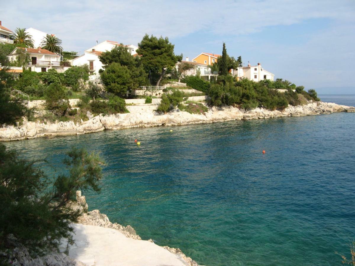 Otok 2