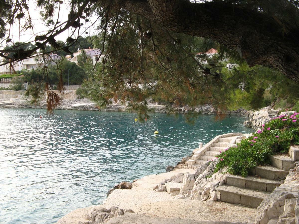 Otok 2 Apartment