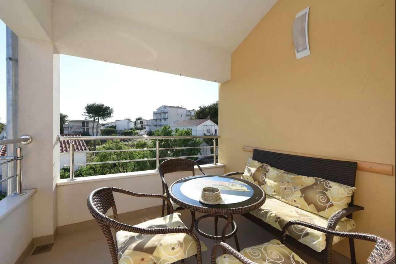 Apartment Otok 2 Trogir