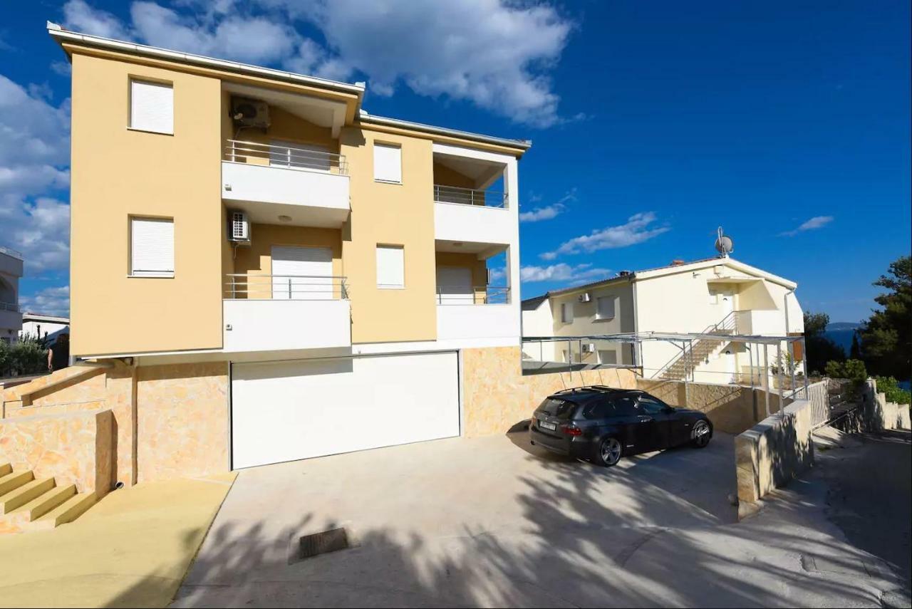Otok 2 Apartment *