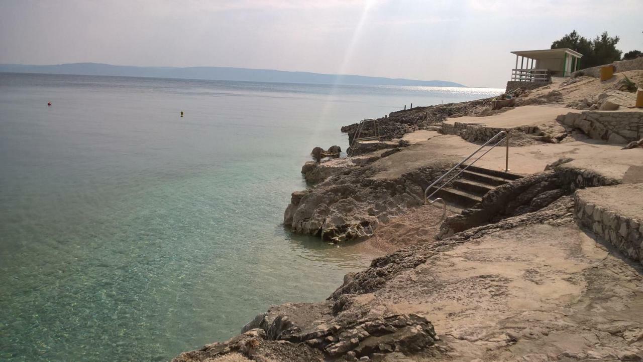 Otok 2 *